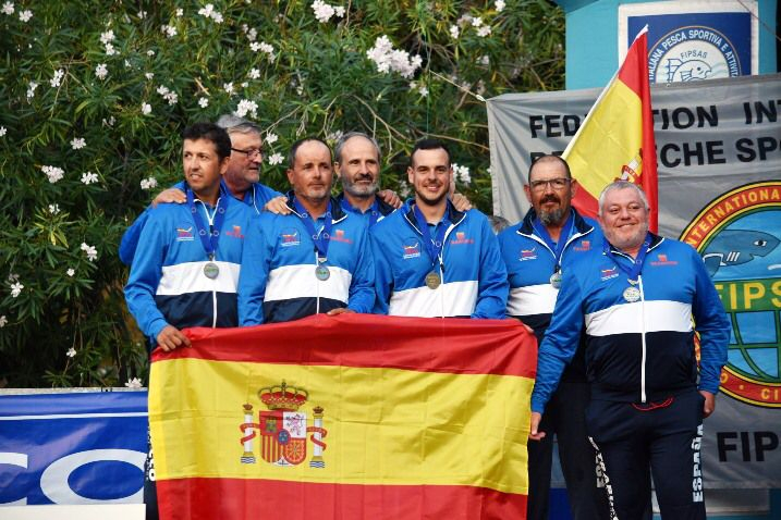 ‘Lo Fangar’ guanya el bronze a l’Europeu de boia-mar