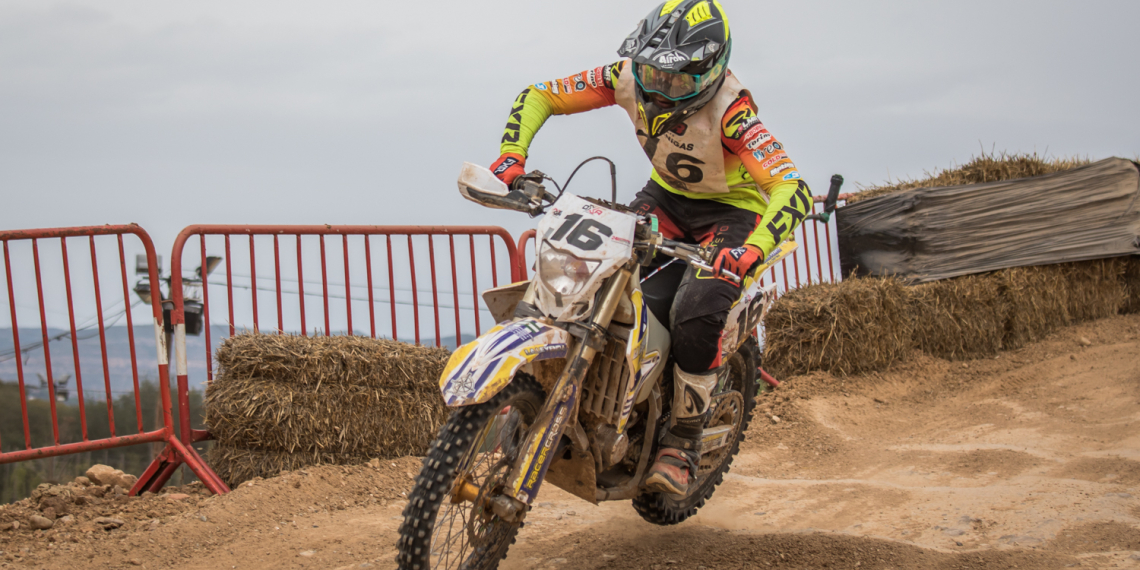 El CE Tortosa adverteix a les seues xarxes socials que ‘la continuïtat de l’handbol ebrenc està en perill’