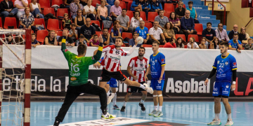 El Fertiberia Balonmano Puerto Sagunto encaixa una dura derrota (33-26) a Valladolid