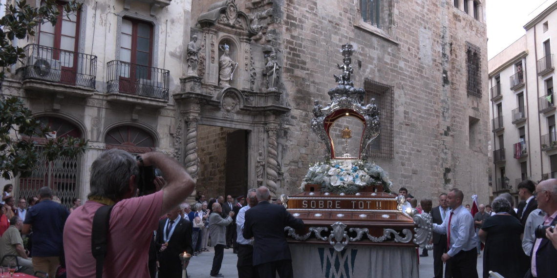 Solemne processó en honor de la Mare de Déu de la Cinta a Tortosa