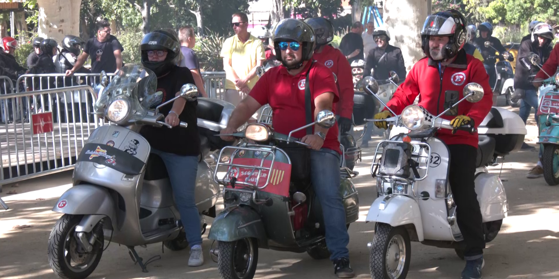Tortosa ha acollit la Segona Trobada d’Scooteristes de Catalunya pel Dia Mundial del Turisme