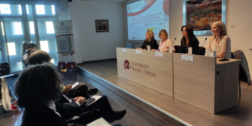 La URV i l’hospital de Jesús aborden l’aplicació de les cures invisibles als pacients crònics