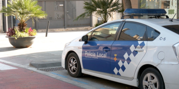 La Policia Local d’Amposta deté un veí de Montroig amb dos ordres de recerca i captura