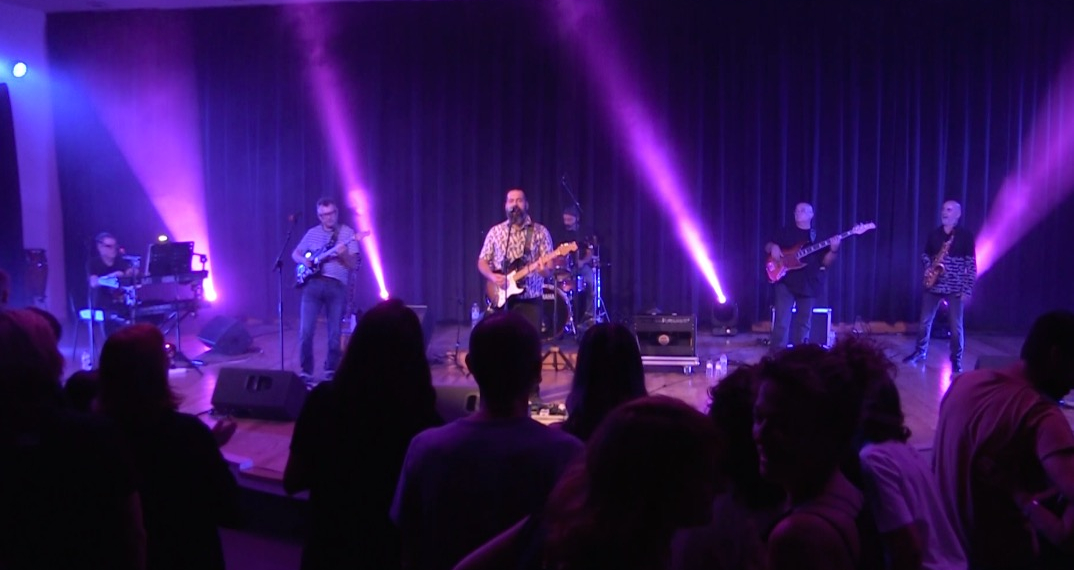 Les cançons del ‘Paradisos Possibles’ d’Atzucac tornen a sonar en directe 30 anys després