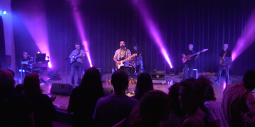 Les cançons del ‘Paradisos Possibles’ d’Atzucac tornen a sonar en directe 30 anys després