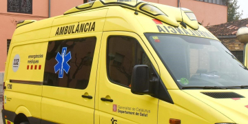 Ferit un home a Tortosa en caure-li damunt l’envà d’una casa