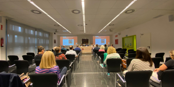 La URV i Òmnium Cultural recorden el rector de Vallfogona amb una taula rodona