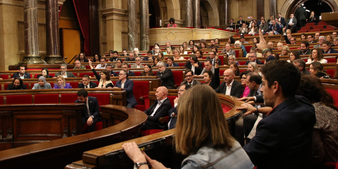 El Parlament aprova tramitar la prohibició dels bous embolats, capllaçats i a la mar