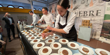 GastroEbre reuneix a Flix els millors professionals de la cuina dolça