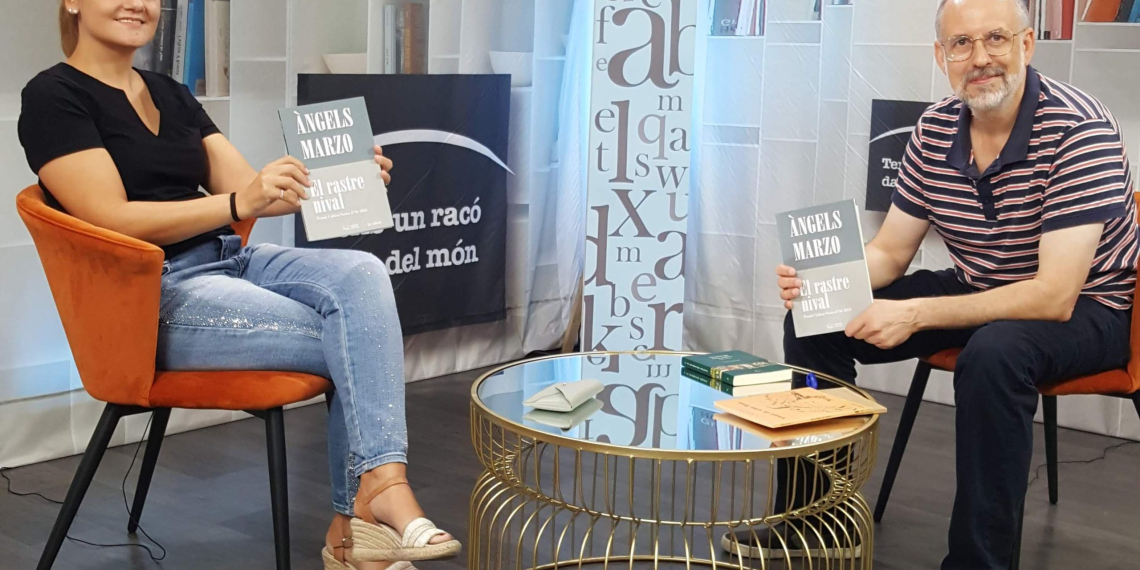 Àngels Marzo, a Tens Un Racó Dalt del Món