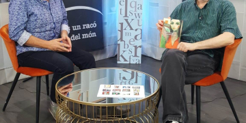 Màrius Serra, a Tens Un Racó Dalt del Món