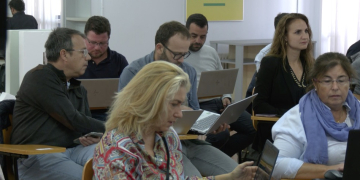 Els empresaris de l’Ebre aprenen com aplicar ChatGPT als seus negocis