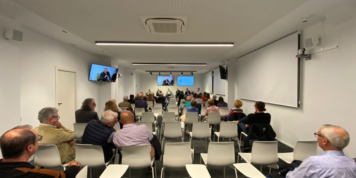 Inauguren la renovada delegació de les Terres de l’Ebre del Col·legi Oficial de Metges