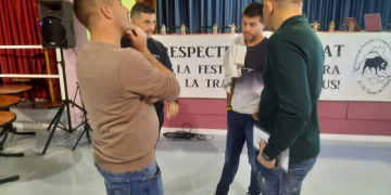 Les penyes taurines volen comparèixer al Parlament per evitar la llei que pot prohibir els bous embolats i capllaçats