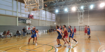 La Rapitenca perd (0-2) contra l’Hospitalet en un partit marcat per la polèmica arbitral