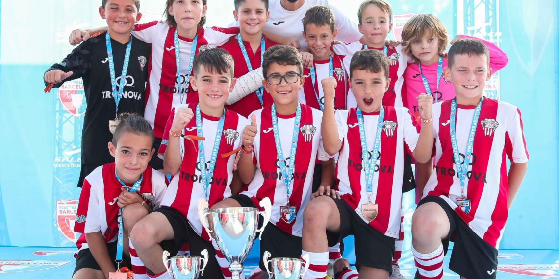 El benjamí A de la UD Jesús i Maria guanya el Torneig Football Cup Barcelona