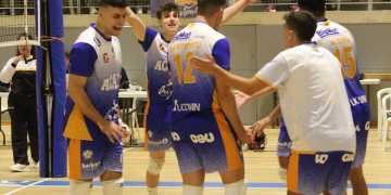 La Rapitenca perd (0-2) contra l’Hospitalet en un partit marcat per la polèmica arbitral