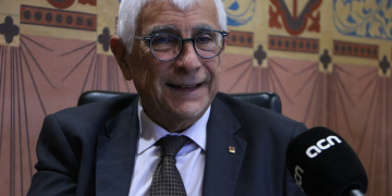 Balcells aclareix que els pediatres continuaran visitant als CAP amb el nou model