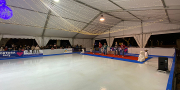 Tortosa inicia la campanya de Nadal amb l’encesa de llums i la pista de gel