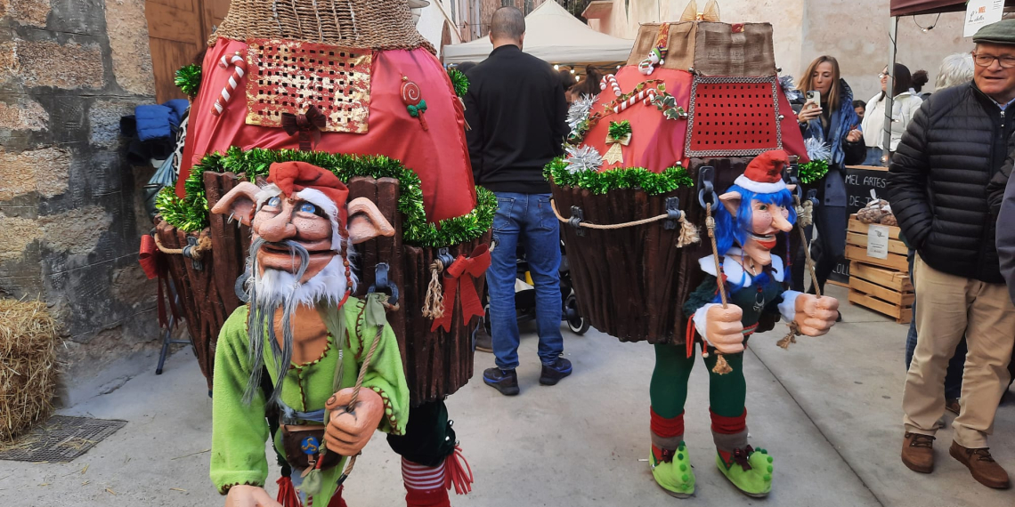 Més de 100 parades brillen a la Fira de Nadal de Tivissa