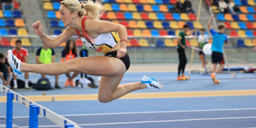 Andrea Sabou, de l’Agrupació Atlètica de Catalunya, guanya els 60 llisos, els 60 tanques i la llargada al Control de Sabadell