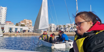 L’Ampolla, escenari de la primera jornada de Vela Inclusiva