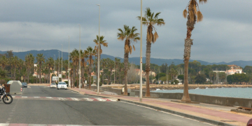 L’Ampolla estudia eliminar el passeig marítim de l’Arenal per recuperar la platja