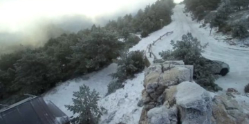 El temporal deixa neu als ports de Tortosa-Beseit