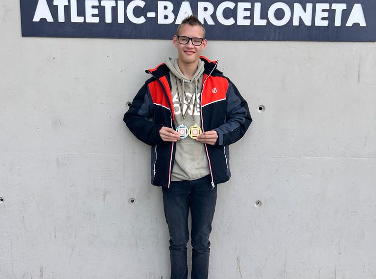 El Club Esportiu Slalom i Boccia Terres de l’Ebre guanya dos ors i dos plates al Català de Natació de la Federació ACELL