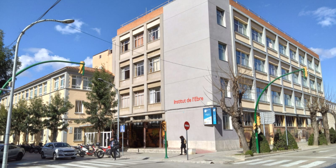 Silenci d’Educació i l’Institut de l’Ebre per les possibles irregularitats en els contractes de pràctiques