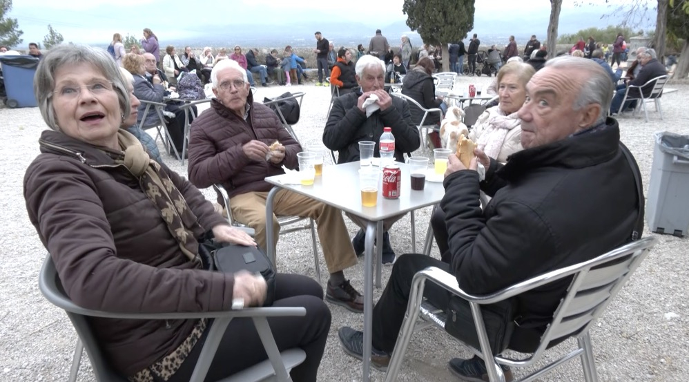 Dijous llarder d’estrelletes i baldanes a l’ermita de Mig Camí de Tortosa