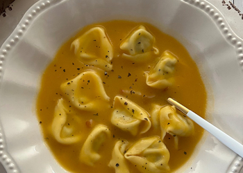 Crema de carabassa amb tortel·loni