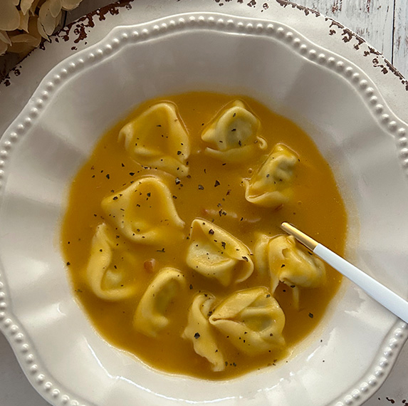 Crema de carabassa amb tortel·loni