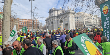 Mig miler de pagesos ebrencs porten el seu malestar fins a Madrid