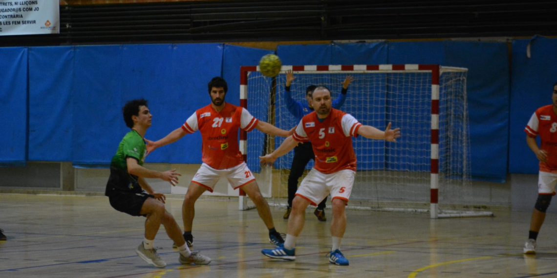 L’Handbol Amposta vol reforçar més el liderat a la pista del Barcelona Sants