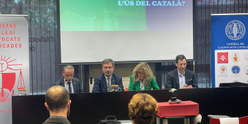 Els advocats reclamen des de Tortosa més mesures per fomentar el català a la justícia