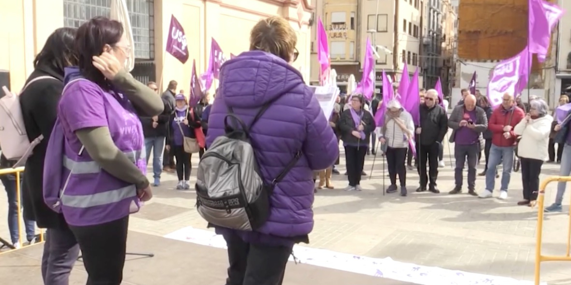 UGT, CCOO i USOC es concentren a Tortosa pel 8-M per reclamar més corresponsabilitat