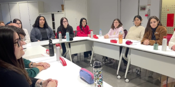 Entitats socials alerten d’un mercat laboral ‘no inclusiu’ que aboca dones a la precarietat