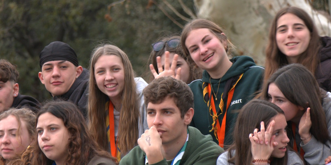 Més d’un miler de joves es troben a Amposta per reivindicar el paper dels esplais a Catalunya