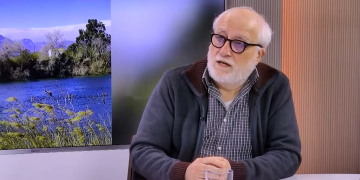 Roc Salvadó torna a les llibreries amb un recull d’articles i un poemari