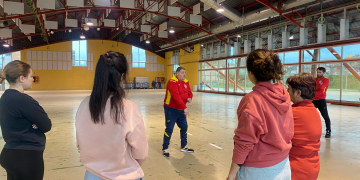 Móra la Nova celebra un curs de defensa personal per a dones