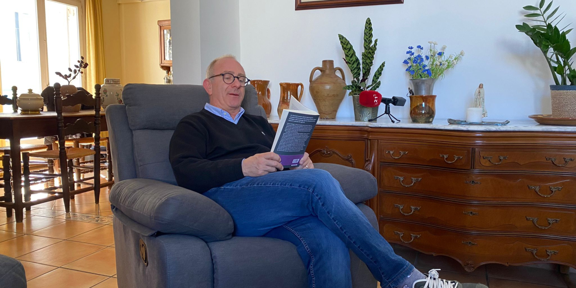 Miquel Esteve: ‘Els escriptors ebrencs arribem a Sant Jordi amb una salut de ferro’