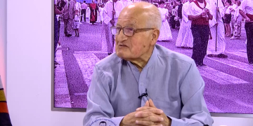 Torna el retratista del Rastre amb ‘Antonio Roca. Tortosa en color’