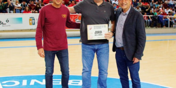 El Club Bàsquet Benicarló homenatja al tècnic tortosí Jordi Adell