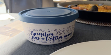 La Cambra Arrossera del Montsià presenta una carmanyola feta amb clofolla d’arròs