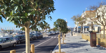 L’Ampolla estrena un passeig marítim renovat i més pensat per als vianants