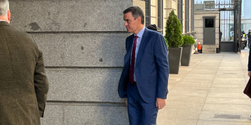 Pedro Sánchez cancel·la l’agenda per “reflexionar” si vol continuar al càrrec després de les diligències a la seua dona