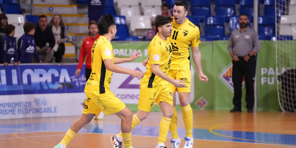 El Servigroup Peníscola del tivissà Carles Saladié aconsegueix la permanència a la Primera Divisió de futbol sala