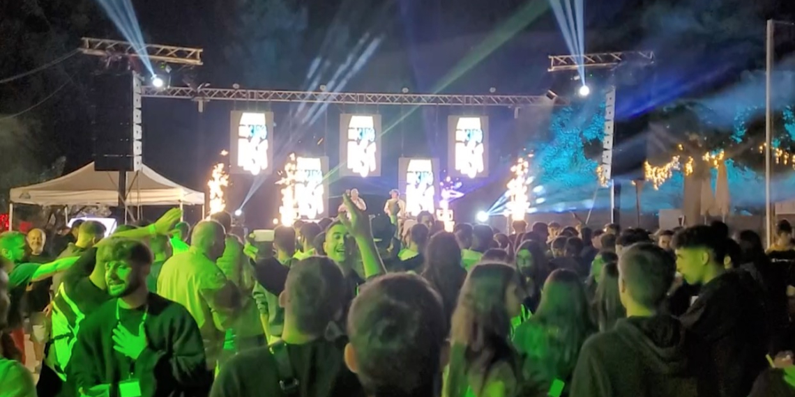 Més de 650 persones vibren amb el ritme de la primera edició d’Antena Caro FEST