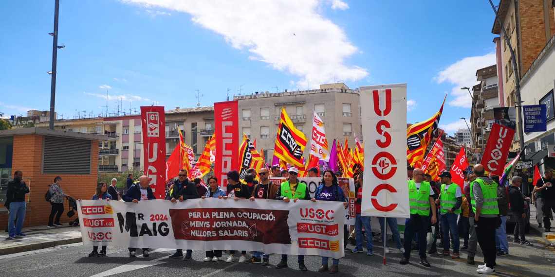 300 persones es manifesten a Tortosa amb motiu de l’1 de maig